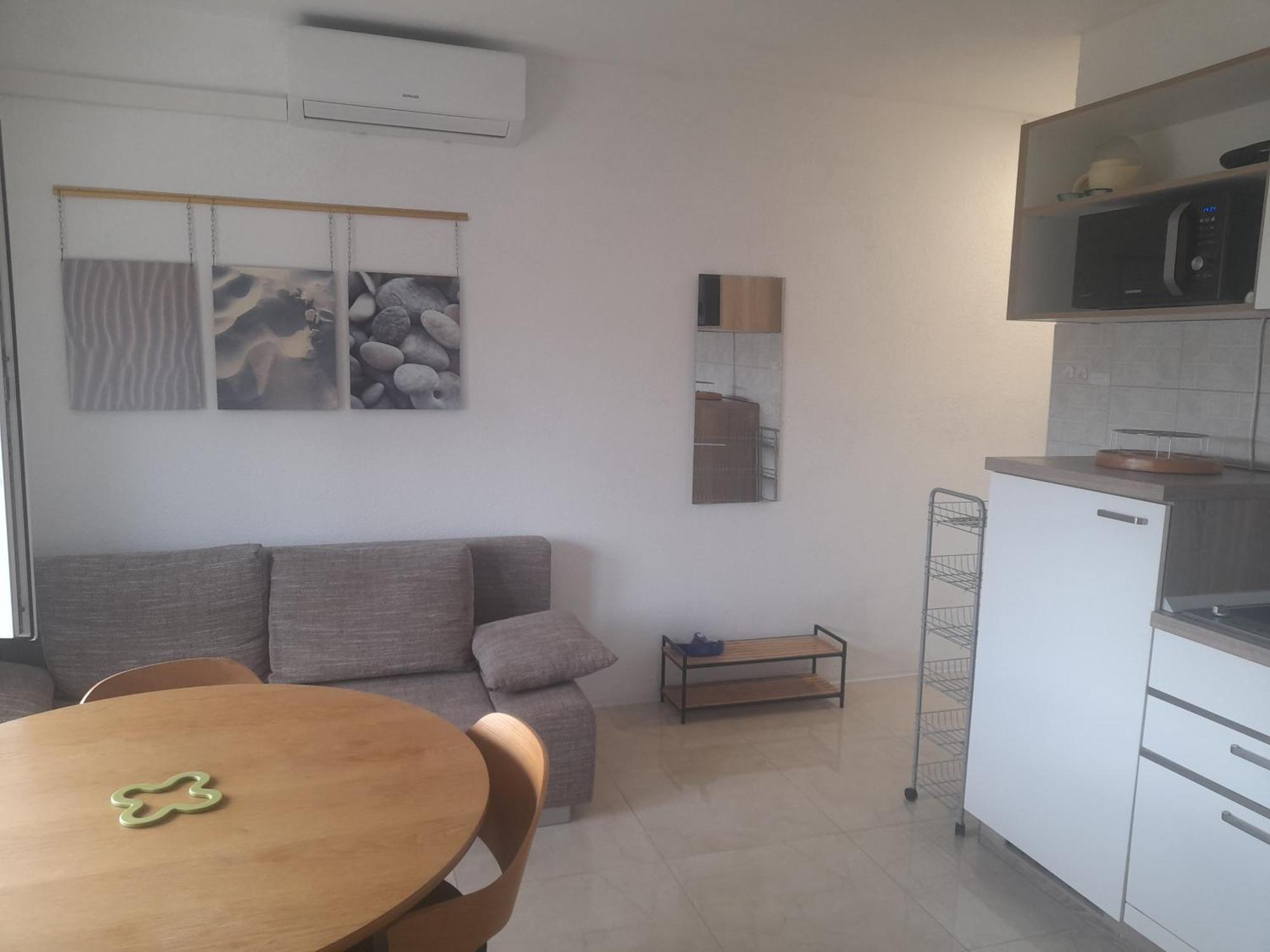 Apartments Malou Baška Voda Chambre photo